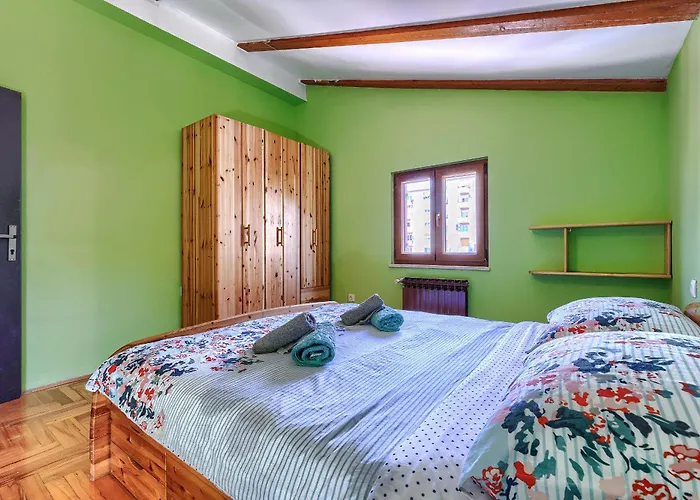 Question 42 - Comfort 아파트 풀라