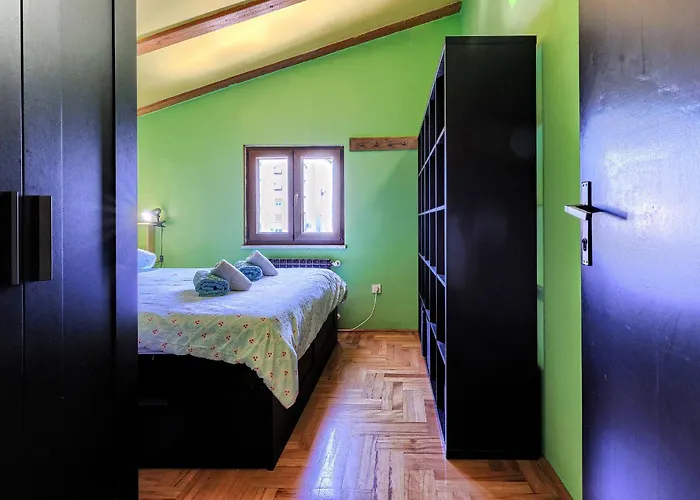 Question 42 - Comfort 公寓